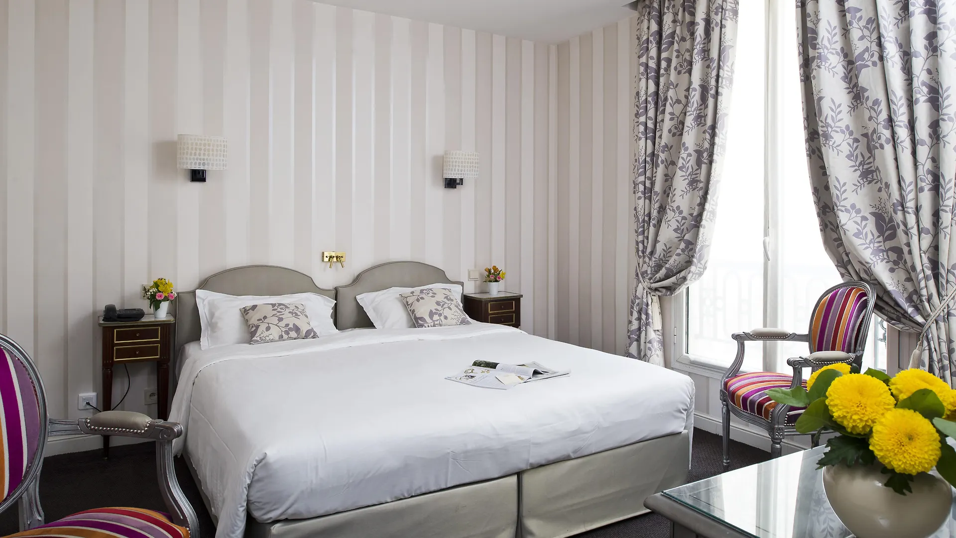 Saint-petersbourg Opera & Hotel Paris