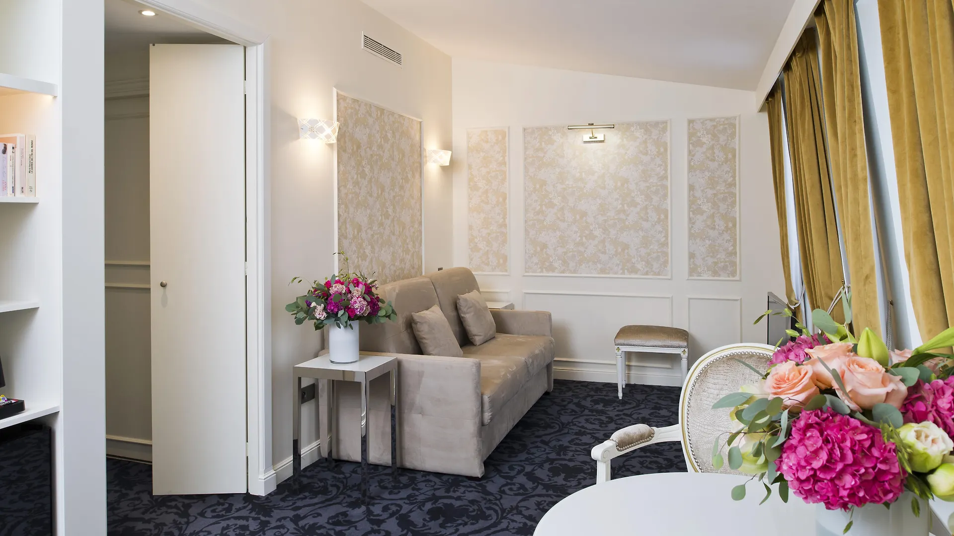Saint-petersbourg Opera & Hotel Paris