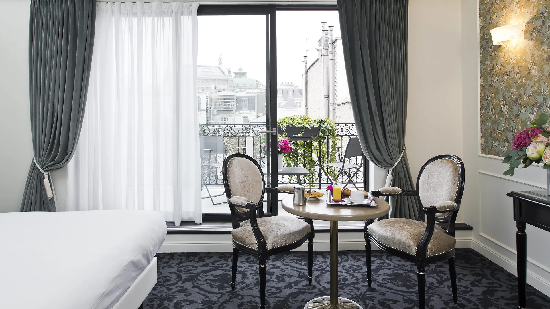 Hotel Saint-petersbourg Opera &