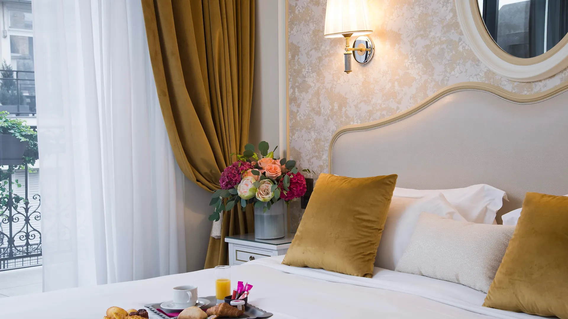 Saint-petersbourg Opera & Hotel Paris
